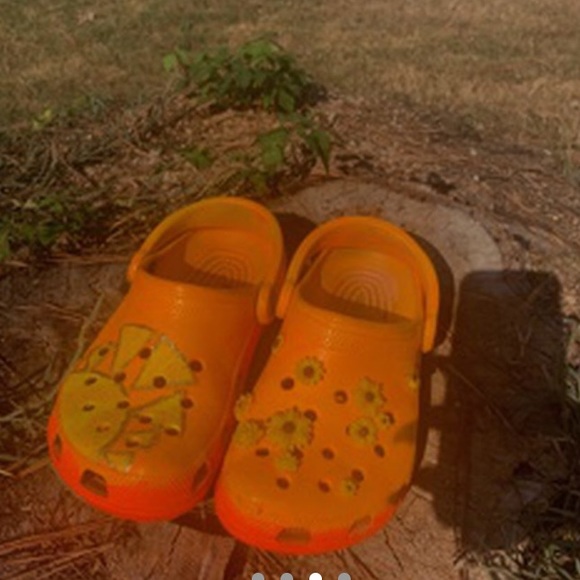 crocs with sunflowers